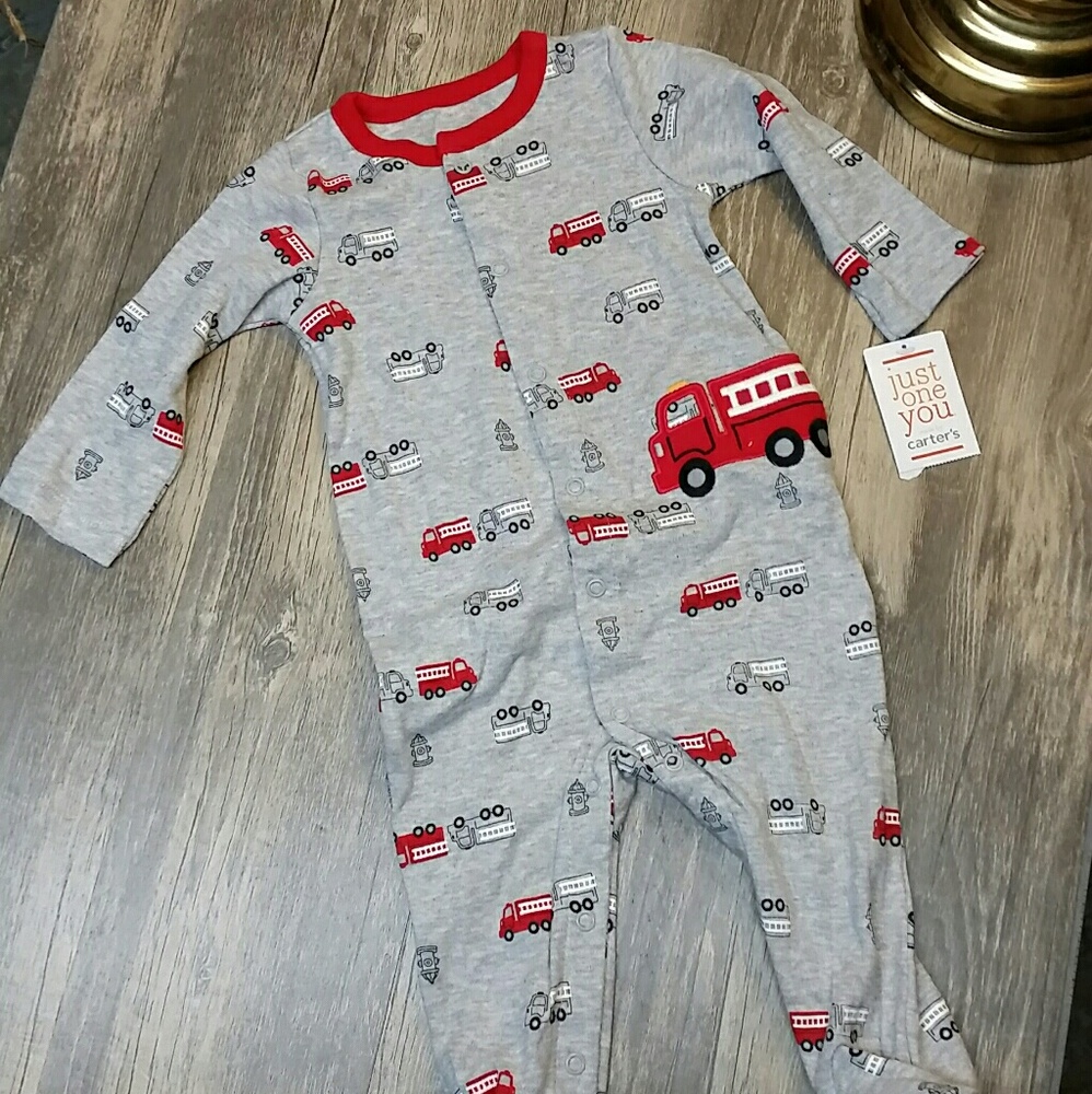 Carter's🍼Boys 🚒Fire Truck Button Sleeper 🙎NWT